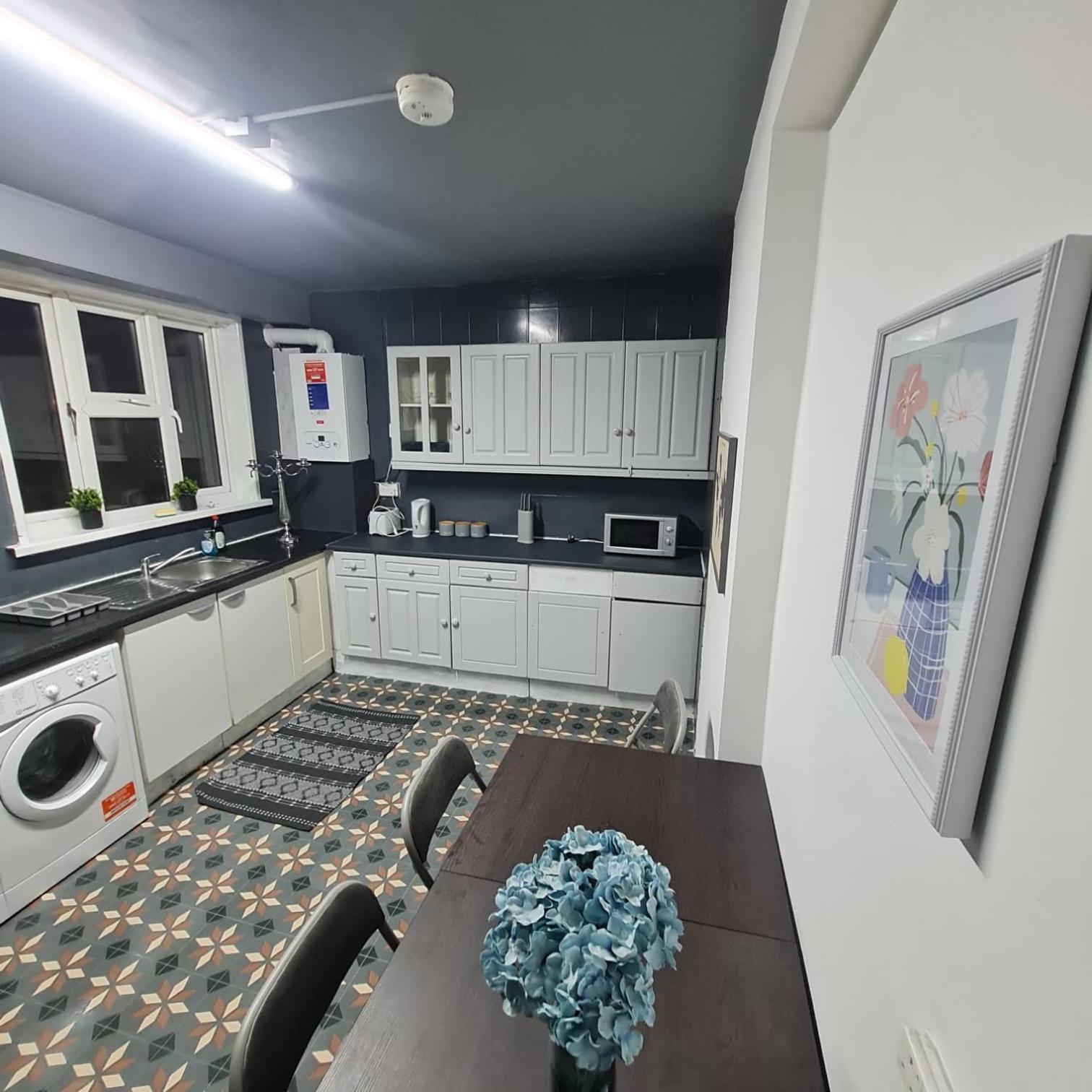 Colebert Avenue Apartment London Bagian luar foto