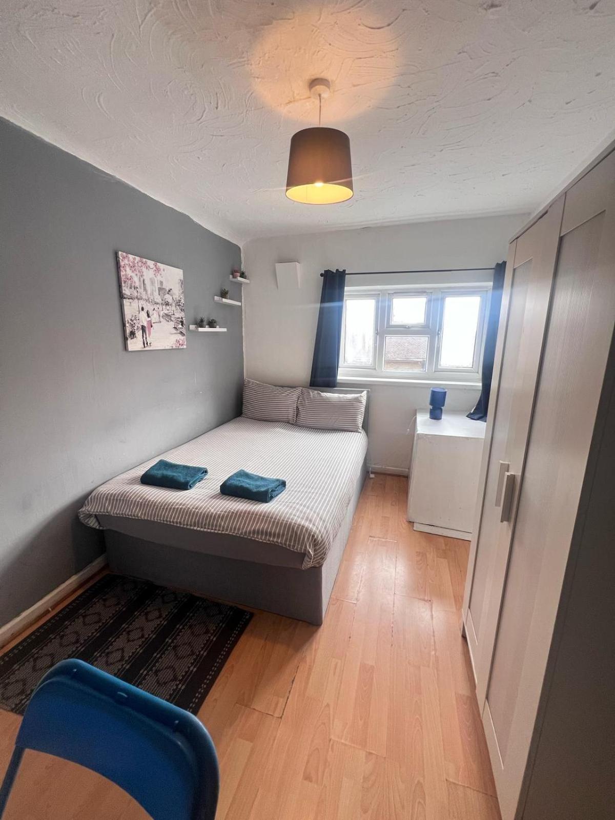 Colebert Avenue Apartment London Bagian luar foto