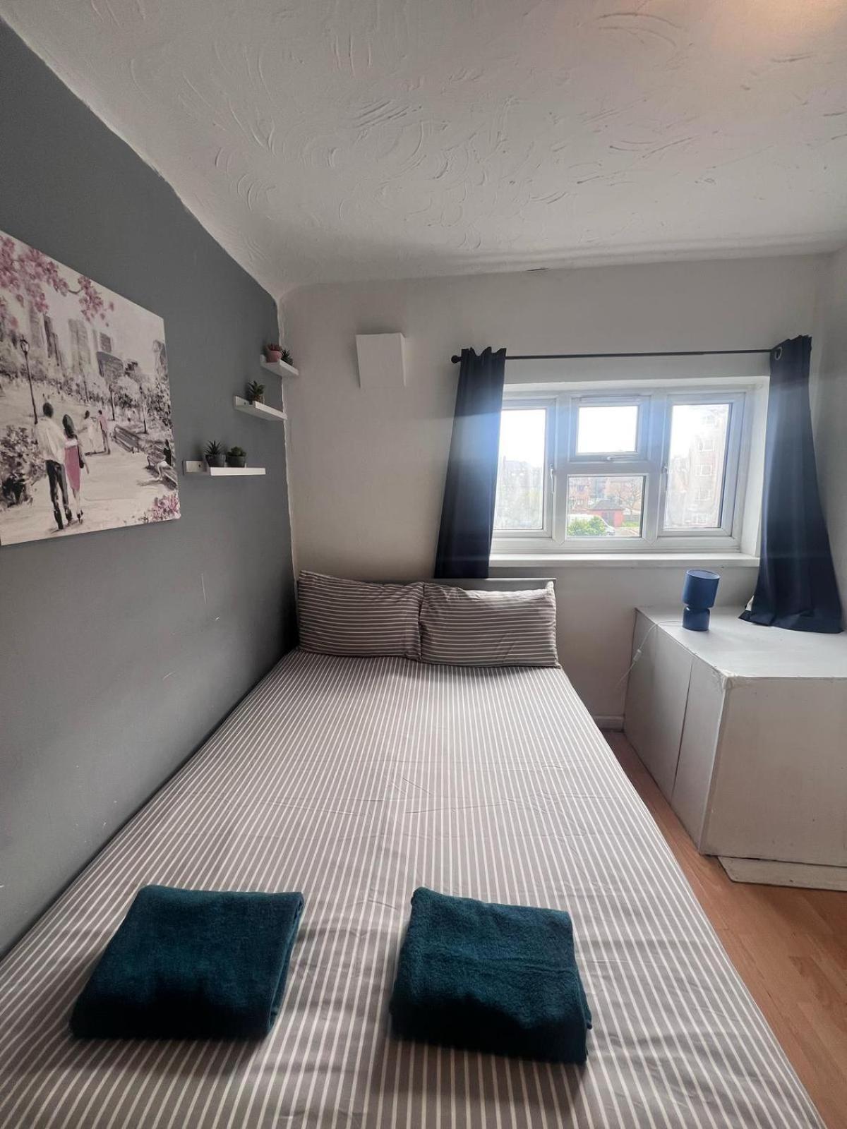 Colebert Avenue Apartment London Bagian luar foto